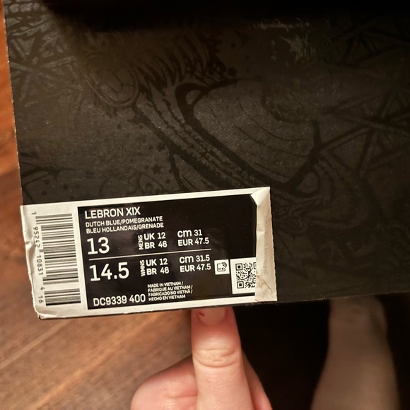 Lebron XIX main image 7